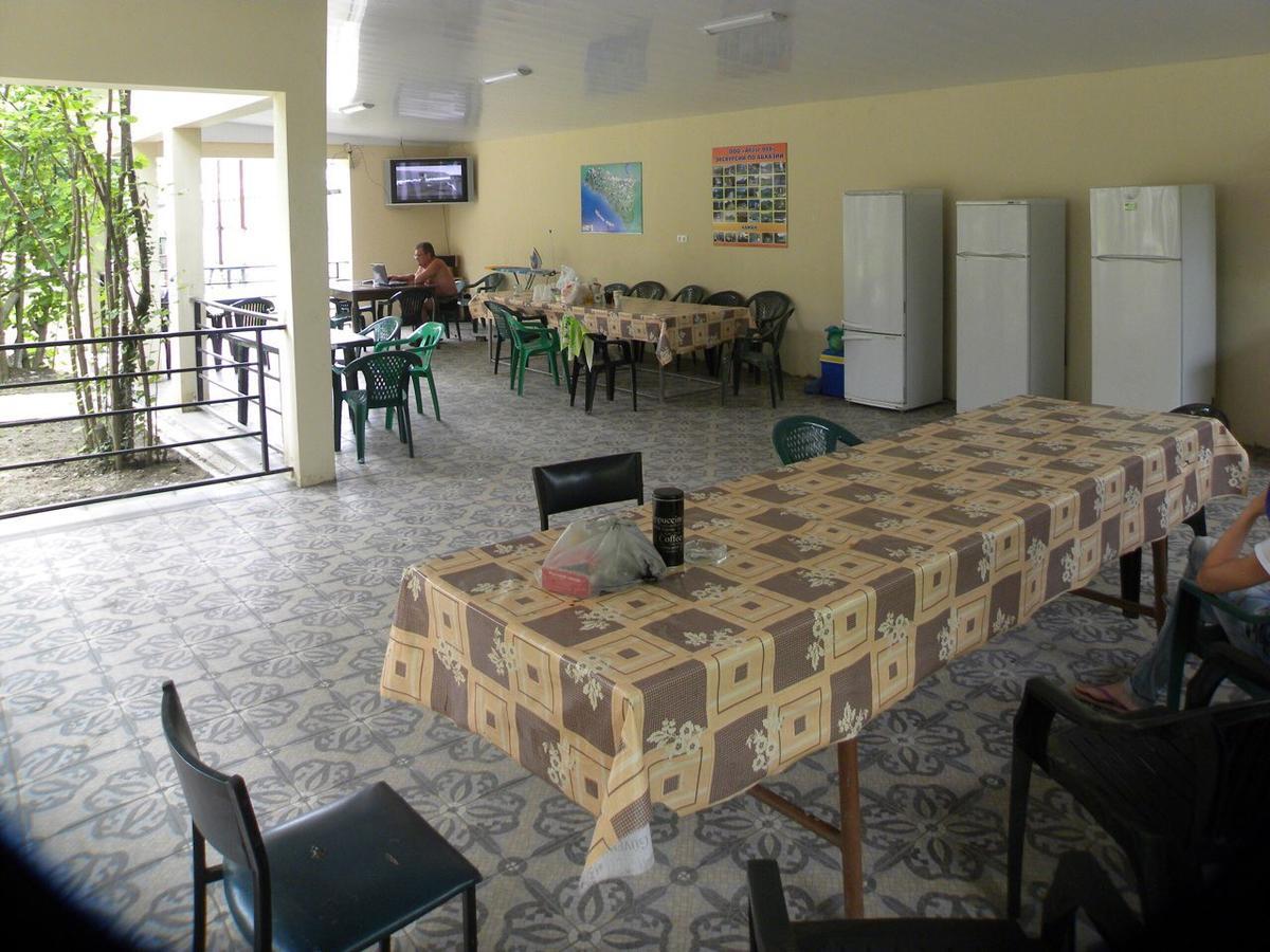 Guest House Dali Гагра Екстер'єр фото
