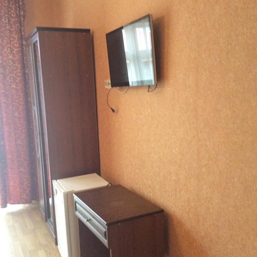 Guest House Dali Гагра Екстер'єр фото