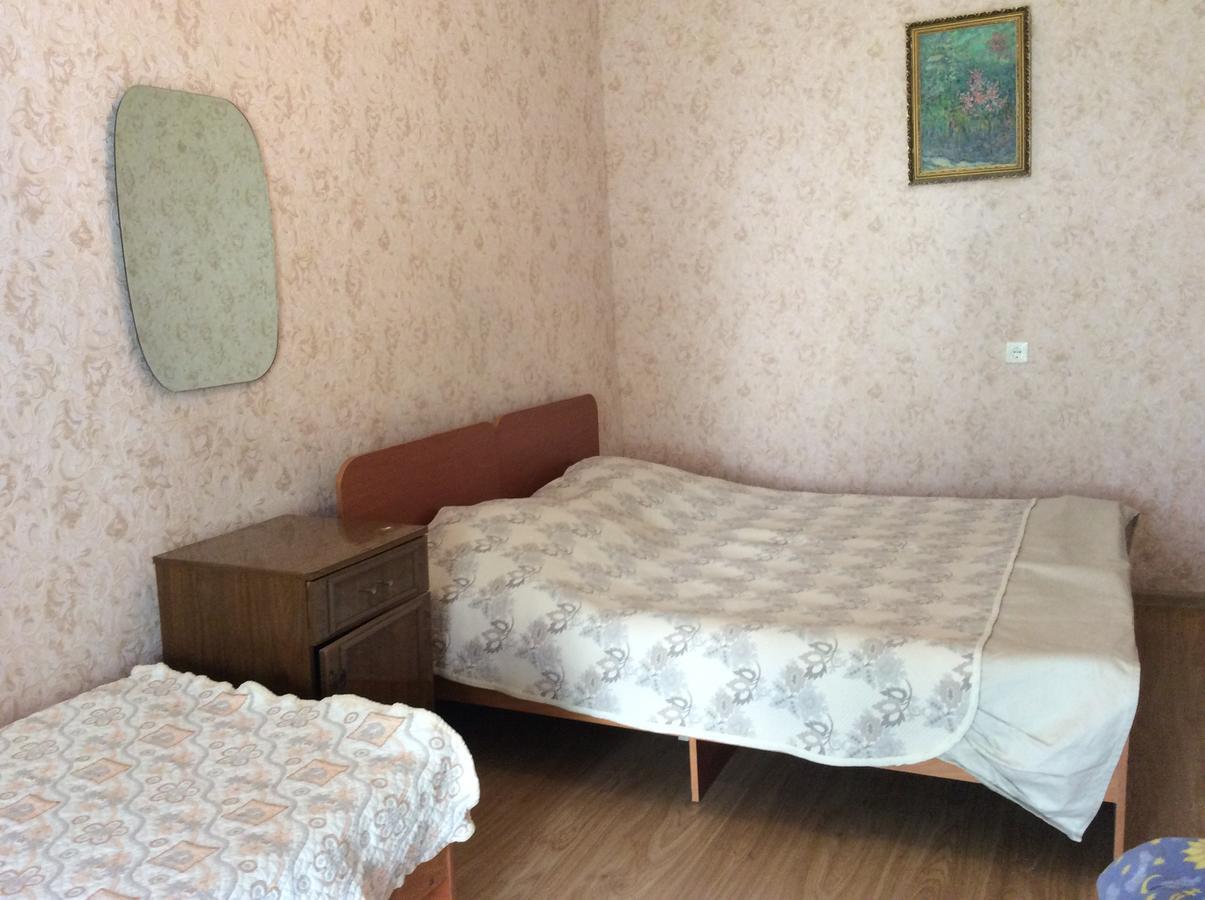 Guest House Dali Гагра Екстер'єр фото