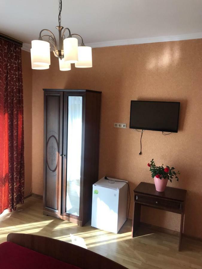 Guest House Dali Гагра Екстер'єр фото