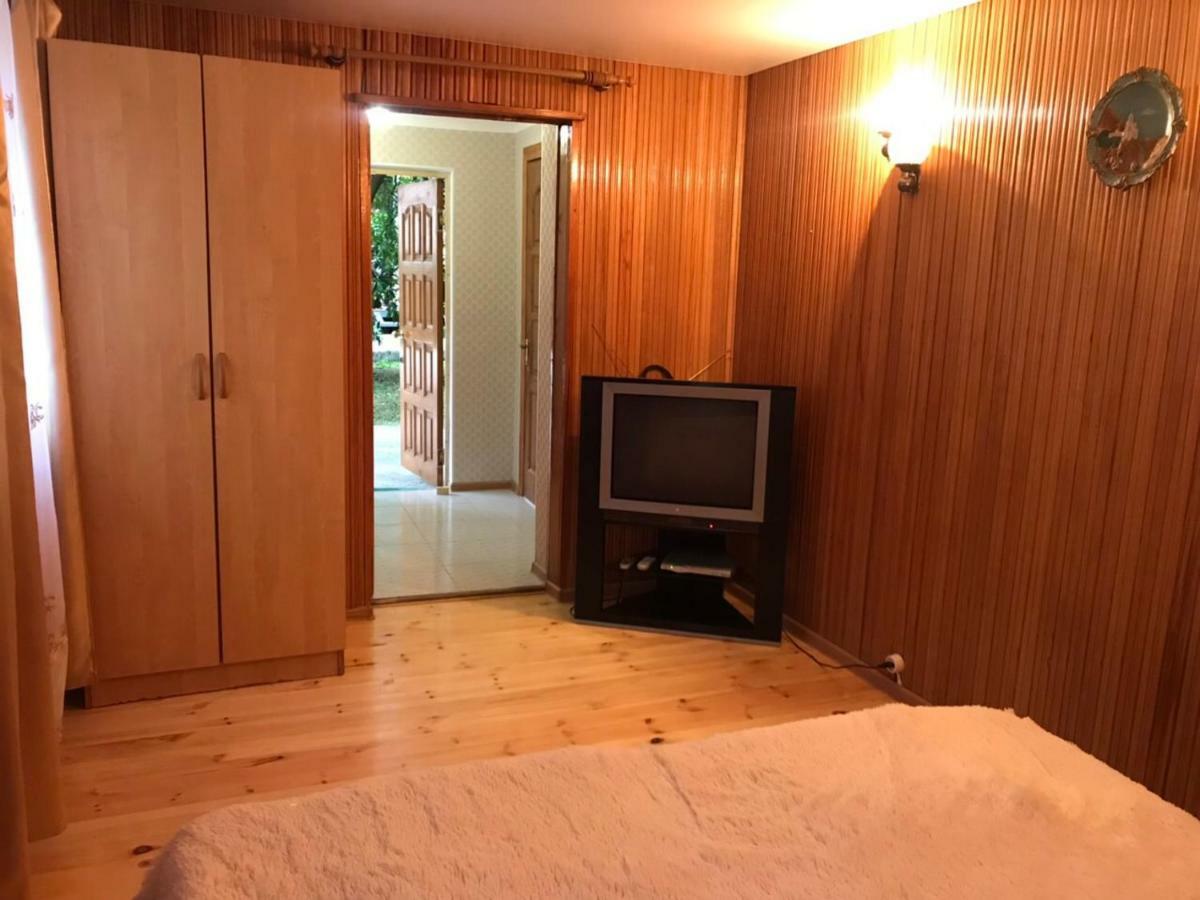 Guest House Dali Гагра Екстер'єр фото
